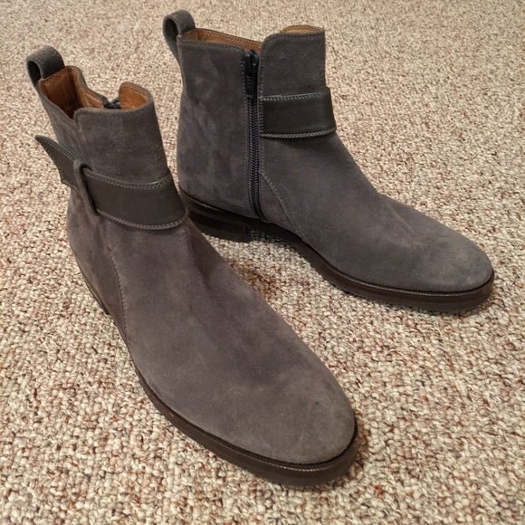 Gravati suede low heel boots 5.5 - Picture 1 of 8
